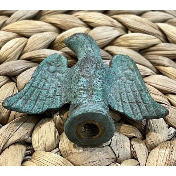 Vintage Patina Wrought Iron American Eagle Flagpole Stove Lamp Finial Topper - Picture 4 of 7